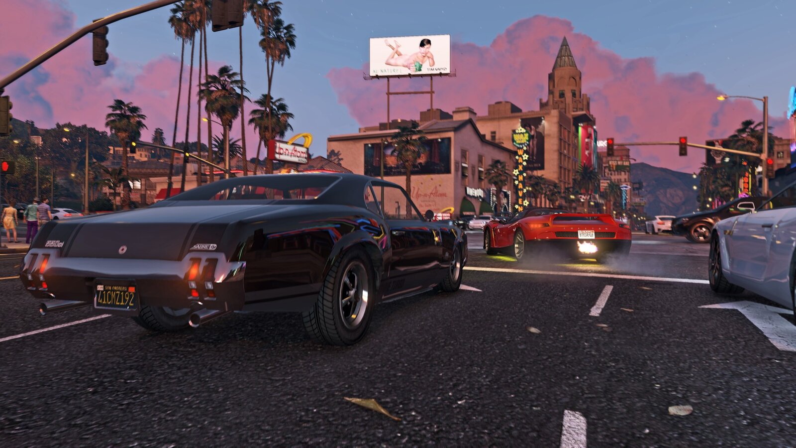 Grand Theft Auto V: Premium Online Edition & Megalodon Shark Card Bundle